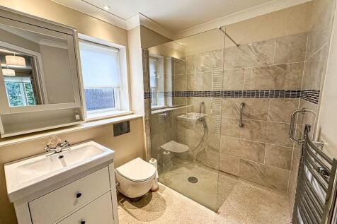 Shower Room 1