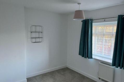 Back bedroom