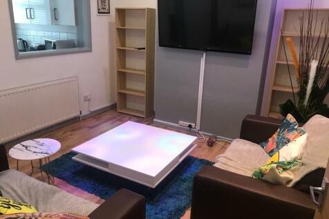 Living area.jpg