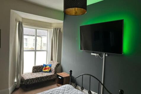 Bedroom 3.jpg