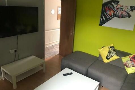 Living room 2.jpg