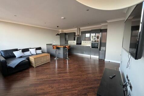 lounge 4.jpg