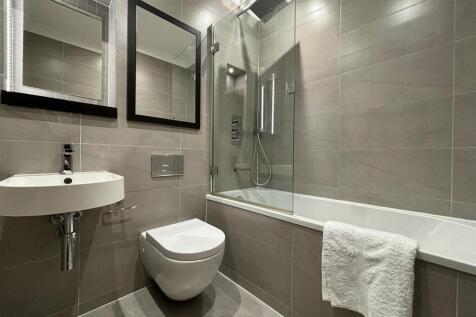 bathhttps://login2.vebraalto.com/#room 4.jpg