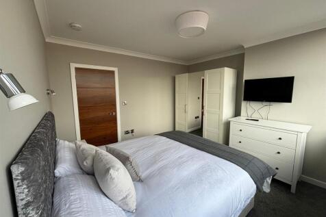 bedroom.jpg