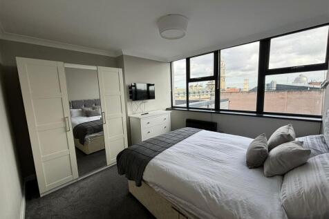 bedroom 4.jpg