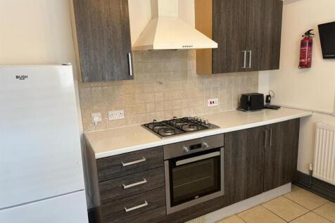 41 Lambton Kitchen.jpg