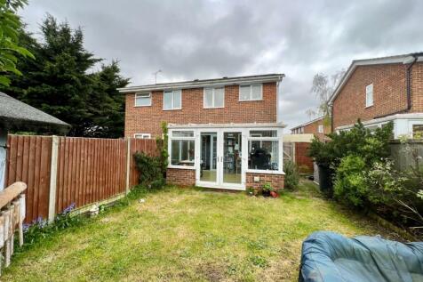 Rear Garden (2).jpeg