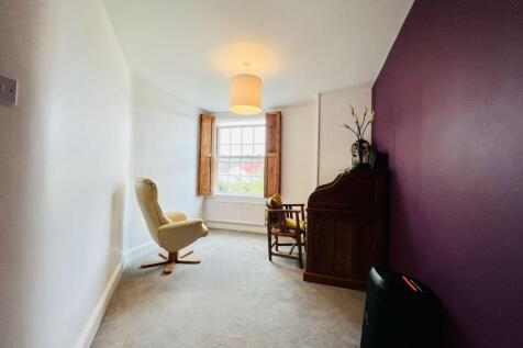 Bedroom 4.jpeg