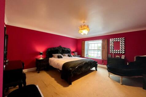 Bedroom 1.jpeg