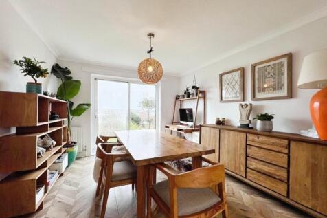 Dining Room.jpg
