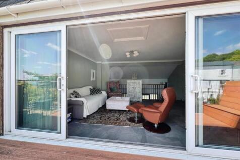 Lounge Patio doors.jpeg