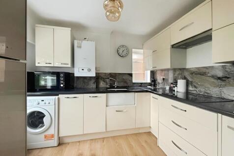 2fd9b8aa-Kitchen2.jpg