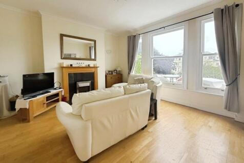 63e925e4-Lounge.jpg