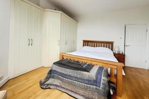 16dd0959-Bed2.jpg