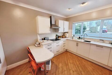 d6f4fe71-Kitchen.jpg