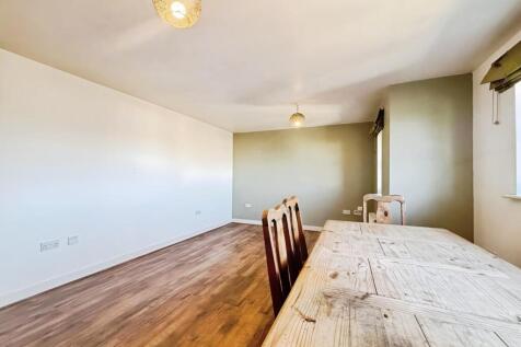 1bc24707-Dining 20Lounge 20Area.jpg