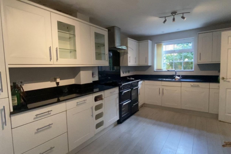 Kitchen.PNG