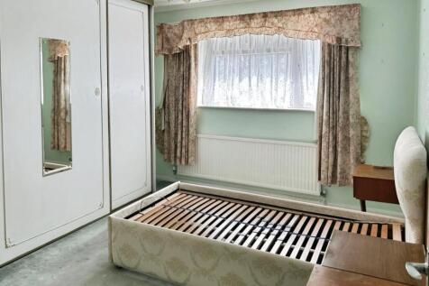 e8397dfe-Master 20Bedroom.jpg