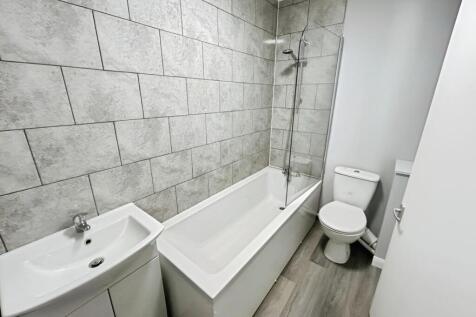 a1e0a7e7-Bathroom.jpg