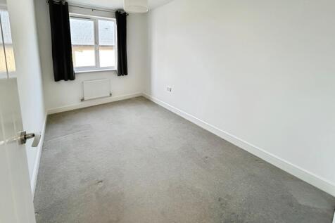 pbox-bedroom-329846.jpg