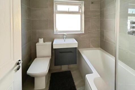 pbox-bathroom-320760.jpg