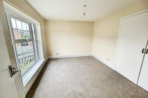 pbox-bedroom-316885.jpg