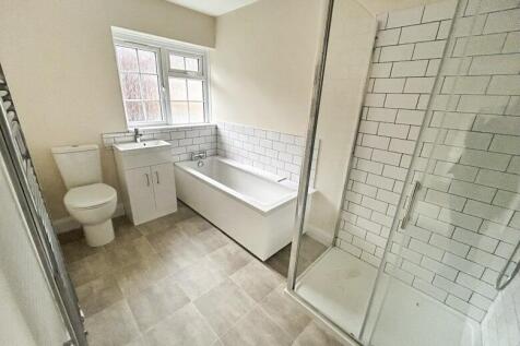 pbox-bathroom-316885.jpg