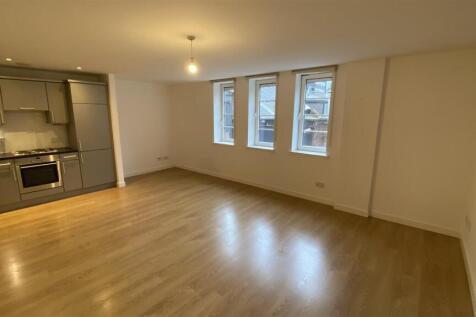 Lounge &amp; Kitchen