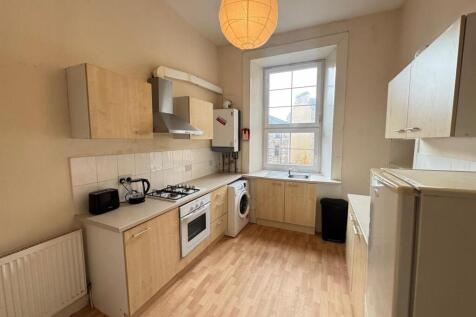 Kitchen 2.jpg