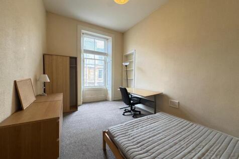 Bedroom 1.jpg