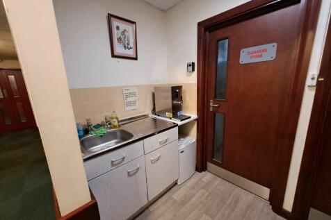 Communal Kitchen