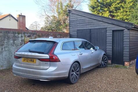 Garage/parking
