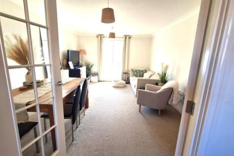 Living/dining room