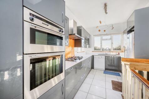 Stylish Fitted Kitchen Area