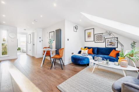 Stylish &amp; Contemporary Living Spaces