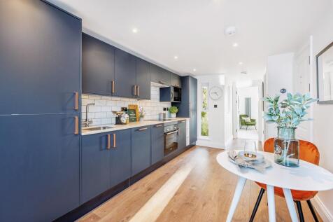 Kitchen/Dining - Alternative View