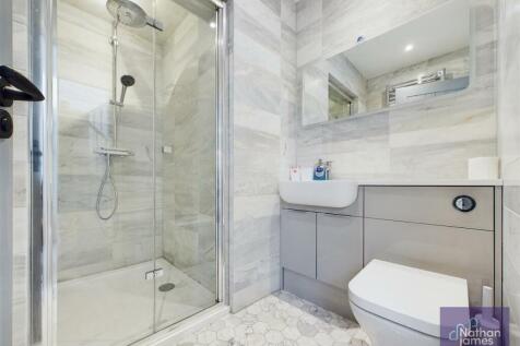 Groundfloor Shower room
