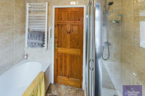 Ground floor Bathroom