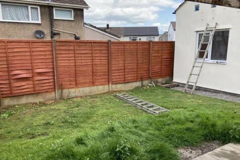 Rear Garden 1.jpg
