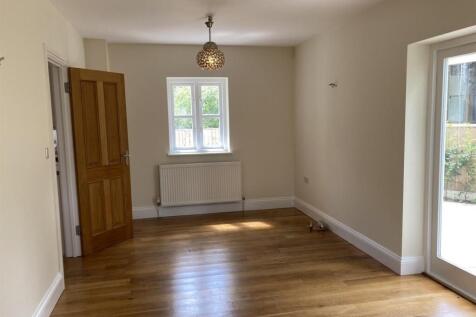 Dining Room.jpg