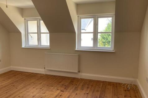 Bedroom One.jpg
