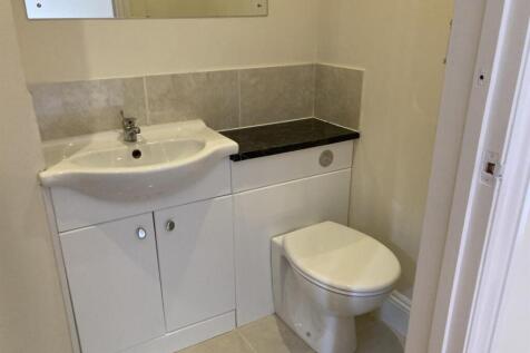 Bedroom Three En Suite 1.jpg