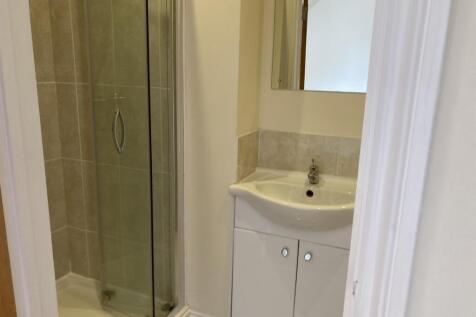 Bedroom Three En Suite 2.jpg