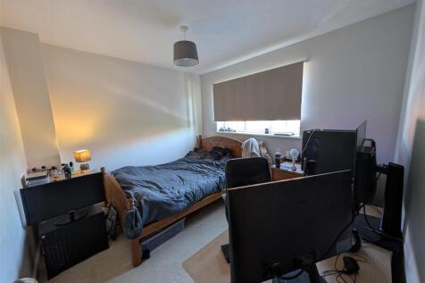 Bedroom 3.jpg