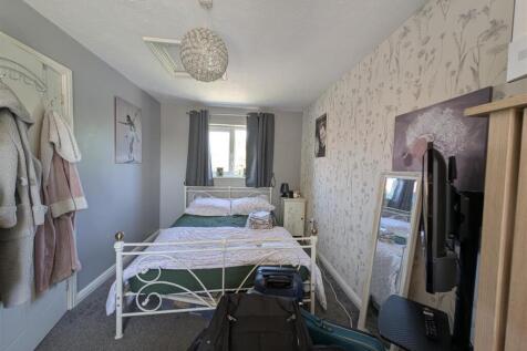 Bedroom 2.jpg