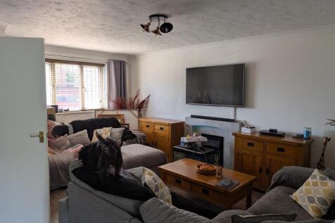 Living Room.jpg
