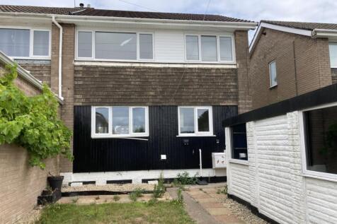 Rear Garden 2.jpg