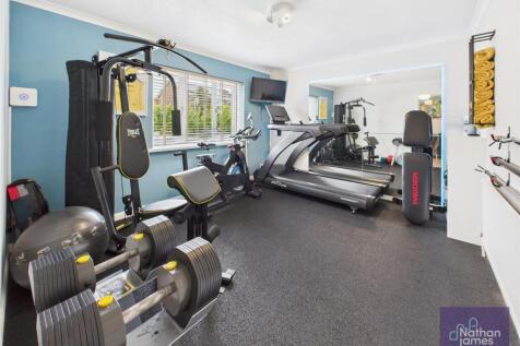 Gym /Bedroom