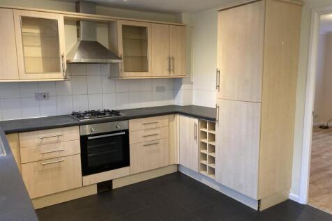 Kitchen 2.jpg