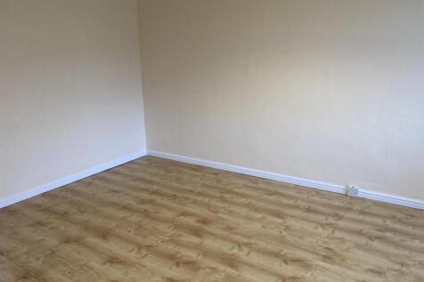 Living Room 2.jpg